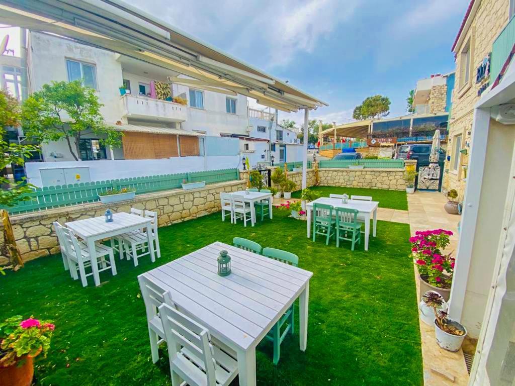 Elda Koeyici Alacatı Bagian luar foto